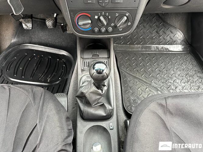 Opel Combo 37 opel Combo 2011