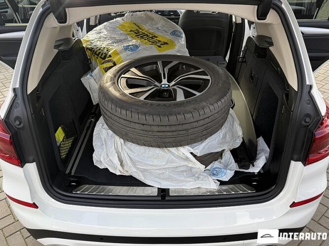 BMW X3 2.0D 58 bmw X3 2.0D 2021