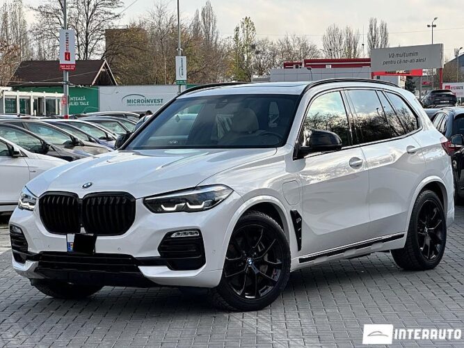 BMW X5 4.5e 2021 doar la InterAuto