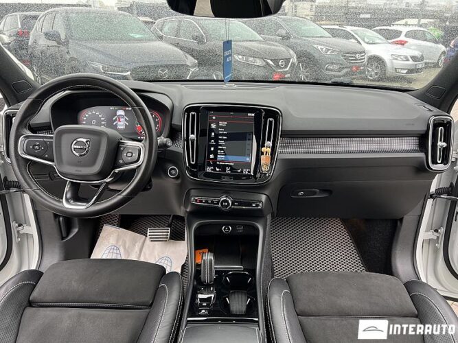 volvo XC 40 2020