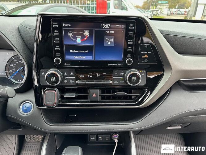 toyota Highlander 2021