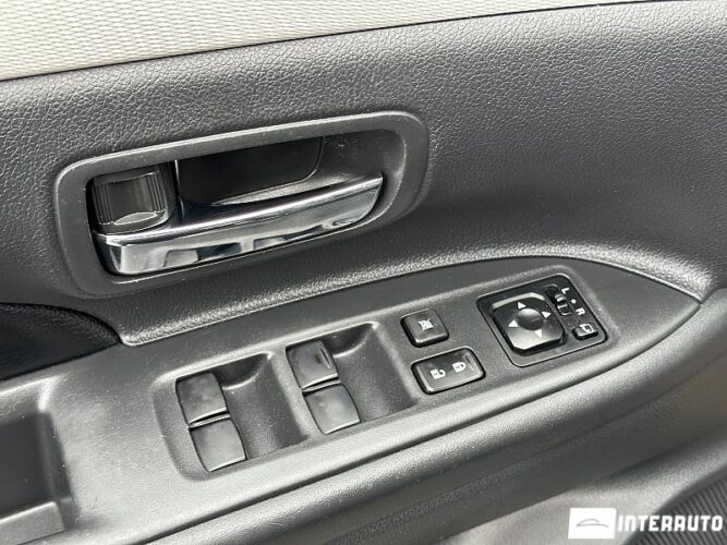 mitsubishi Outlander 2015