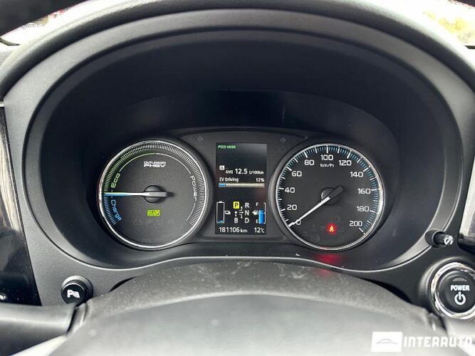 mitsubishi Outlander 2015