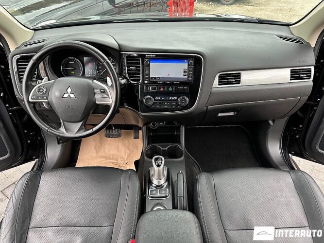 mitsubishi Outlander 2015