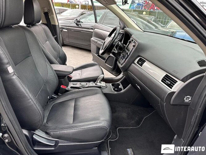 mitsubishi Outlander 2015