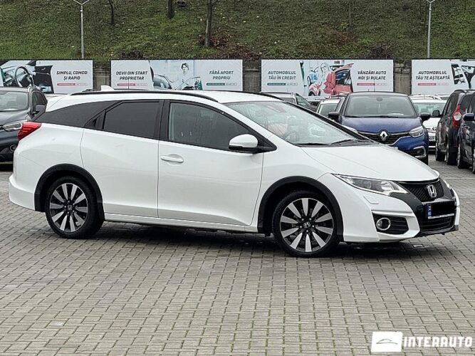 Honda Civic 2015 doar la InterAuto