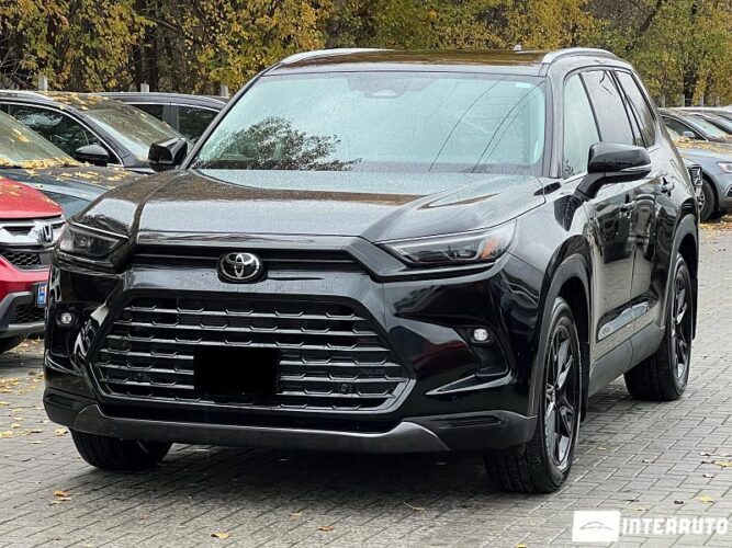 Toyota Grand Highlander 2024 doar la InterAuto