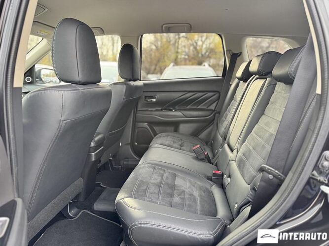 mitsubishi Outlander 2015