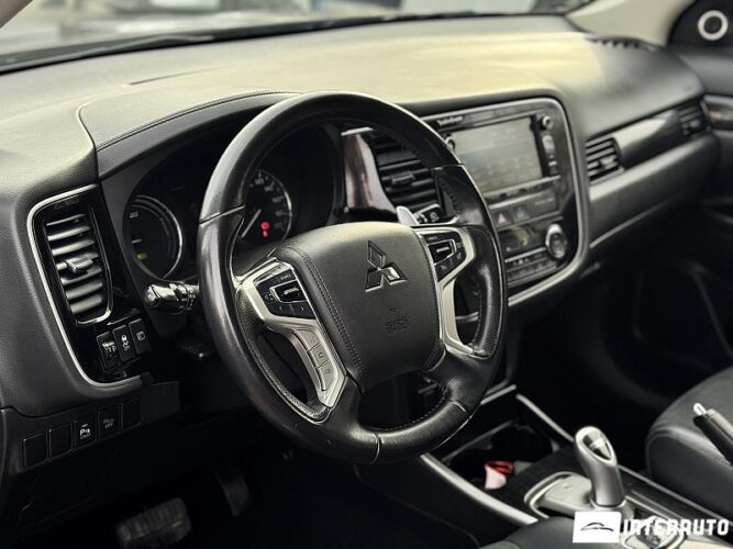 mitsubishi Outlander 2015