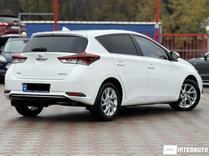 toyota Auris 2016