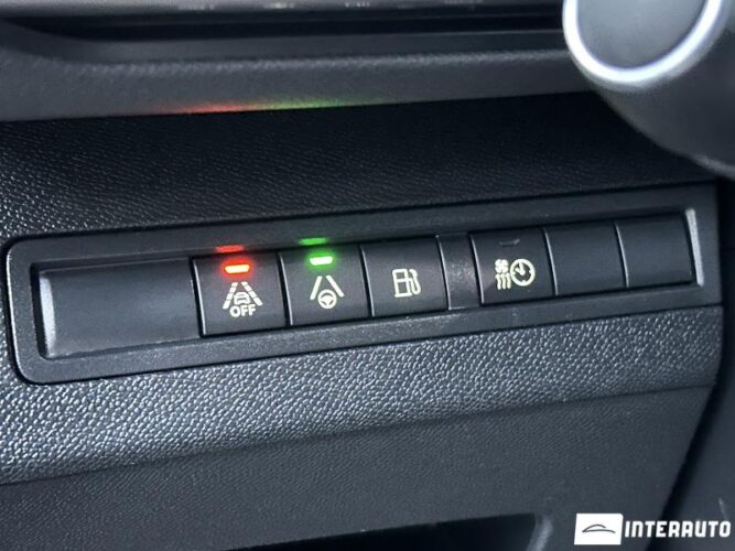 Peugeot 3008 49 peugeot 3008 2020