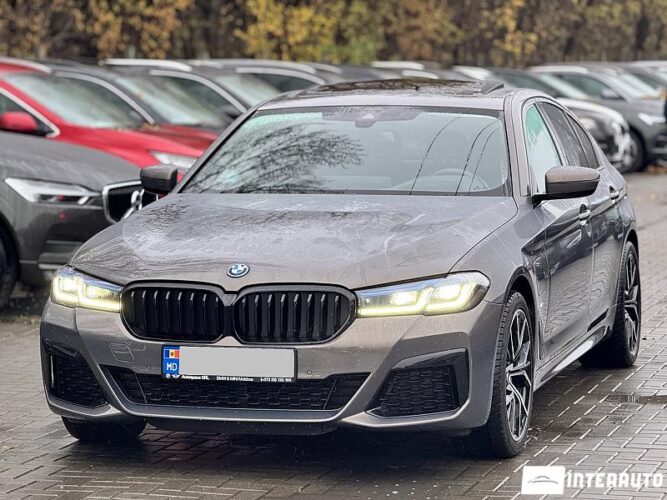 BMW 520e 2022 doar la InterAuto