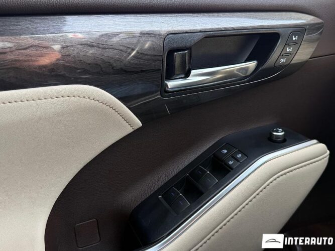 toyota Highlander 2020