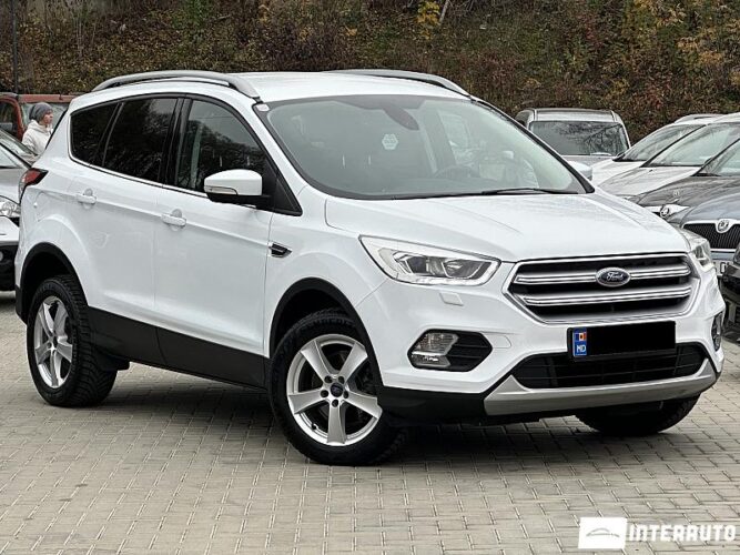 Ford Kuga 2017 doar la InterAuto