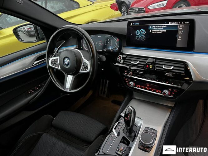 BMW 530e 42 interauto-car