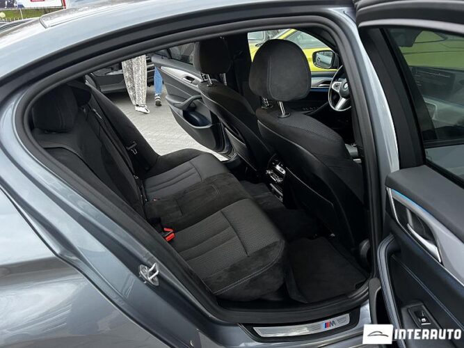 BMW 530e 45 interauto-car