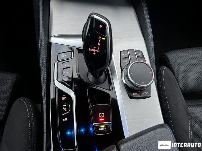 BMW 530e 51 interauto-car