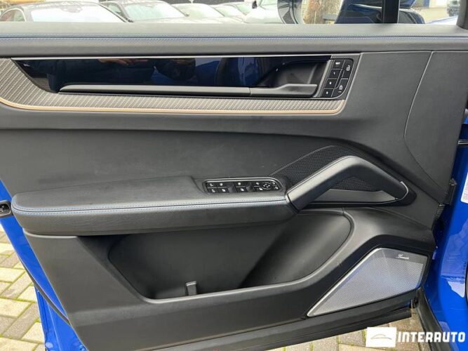 porsche Cayenne Turbo GT Coupe 2025