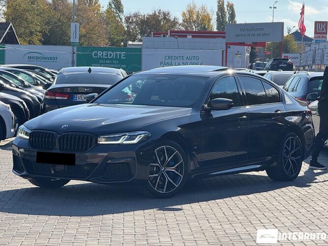 BMW 530e 2020 doar la InterAuto