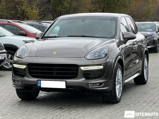Porsche Cayenne 2014 doar la InterAuto