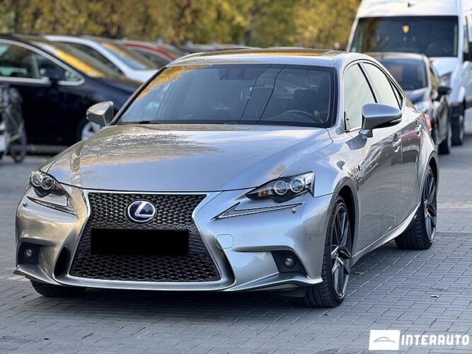 Lexus IS 300h 2013 doar la InterAuto