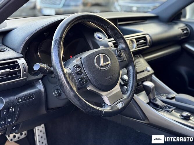 lexus IS 300h 2013