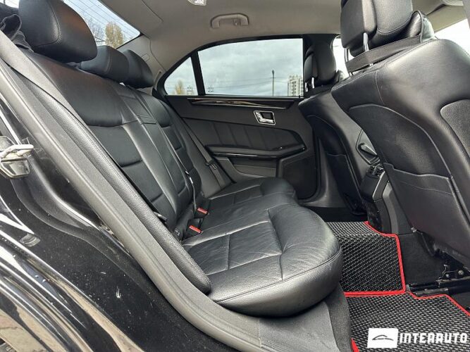 Mercedes E 220 43 mercedes E 220 2009