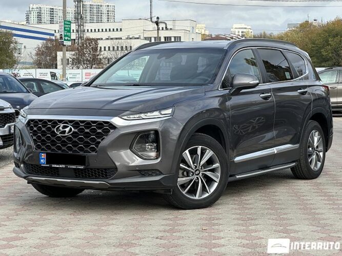 Hyundai Santa Fe 2019 doar la InterAuto