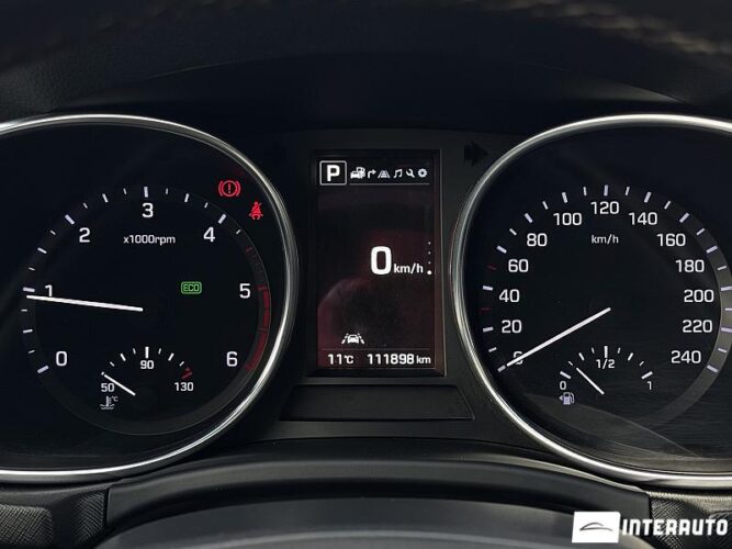 Hyundai Santa Fe 42 interauto-car