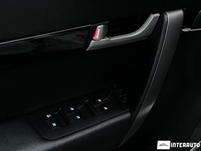 Chevrolet Captiva 34 interauto-car