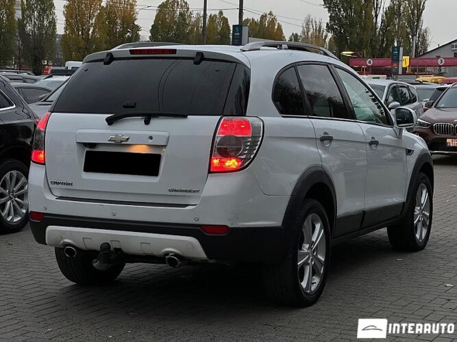 Chevrolet Captiva 32 interauto-car