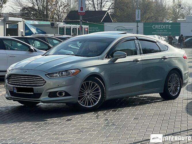Ford Fusion 2012 doar la InterAuto