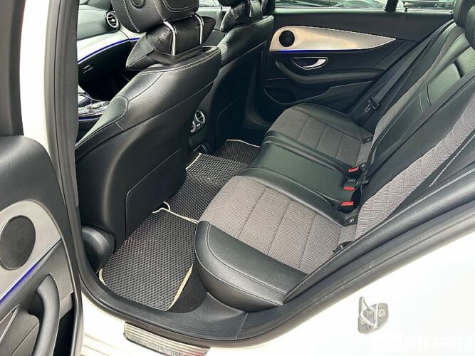 Mercedes E 200 41 mercedes E 200 2018