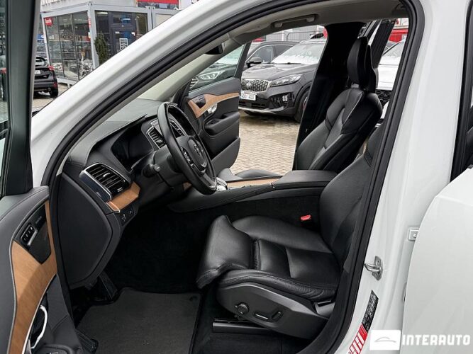 Volvo XC 90 41 interauto-car