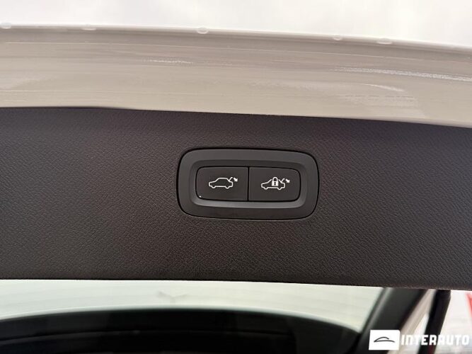 Volvo XC 90 62 interauto-car