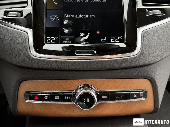 Volvo XC 90 48 interauto-car