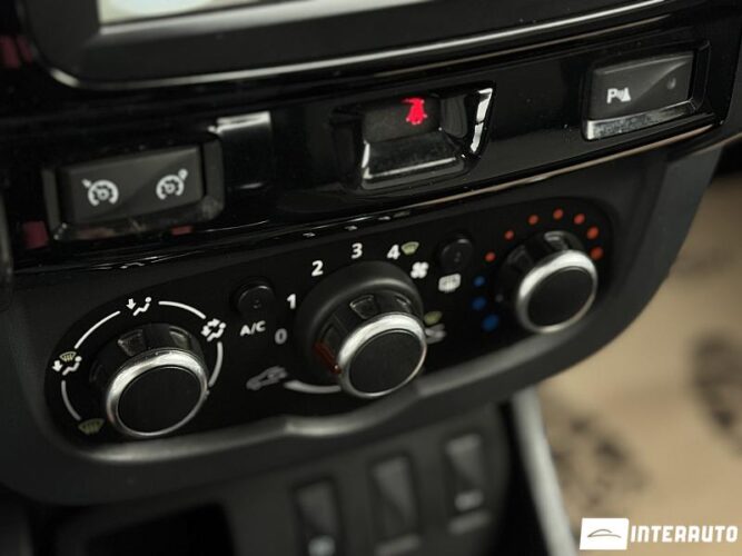 Dacia Duster 37 interauto-car