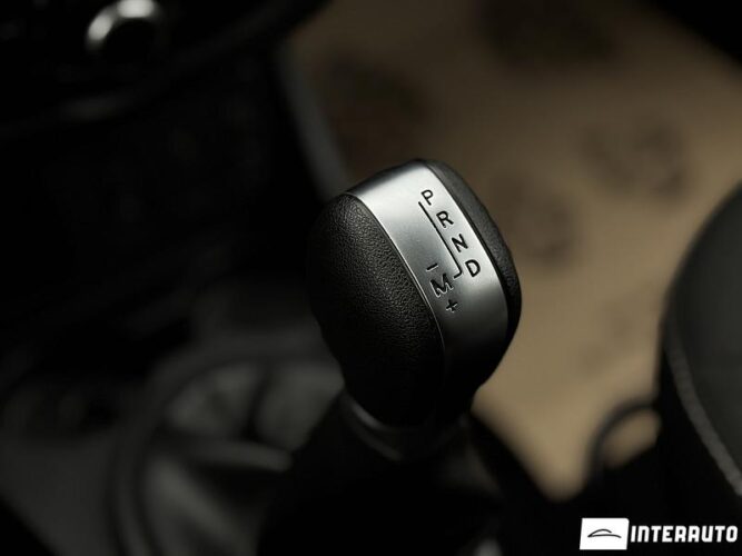 Dacia Duster 38 interauto-car