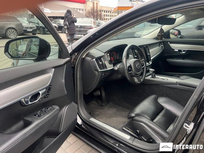 Volvo S 90 33 volvo S 90 2017