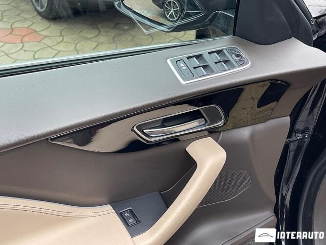 Jaguar F-Pace 42 jaguar F-Pace 2018