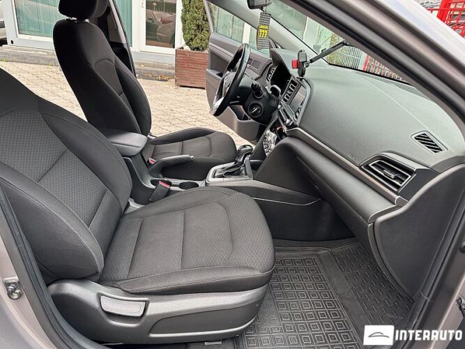 Hyundai Elantra 35 hyundai Elantra 2020