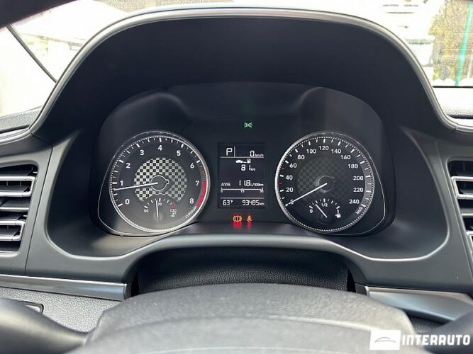 Hyundai Elantra 39 hyundai Elantra 2020