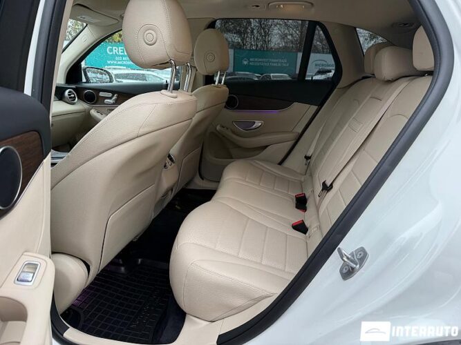 Mercedes GLC 350e 46 interauto-car