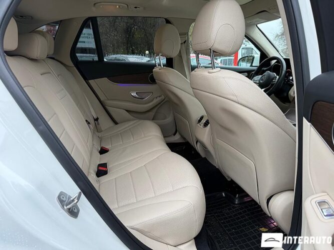 Mercedes GLC 350e 48 interauto-car