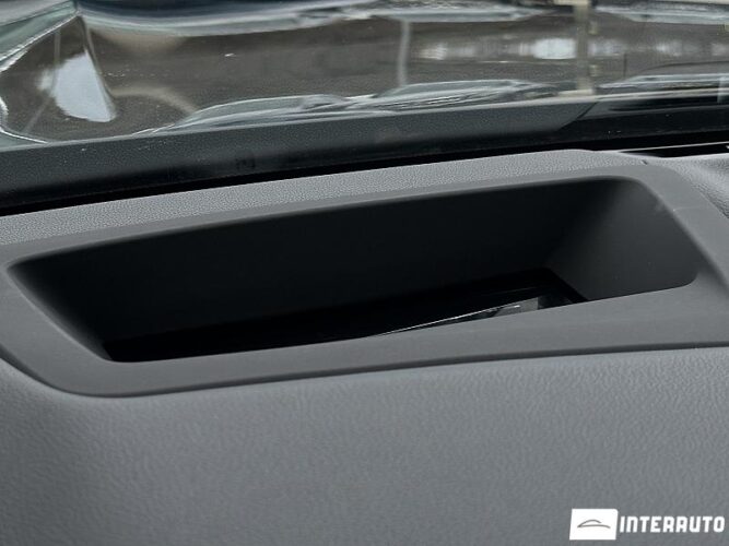 BMW X3 2.0D 46 interauto-car