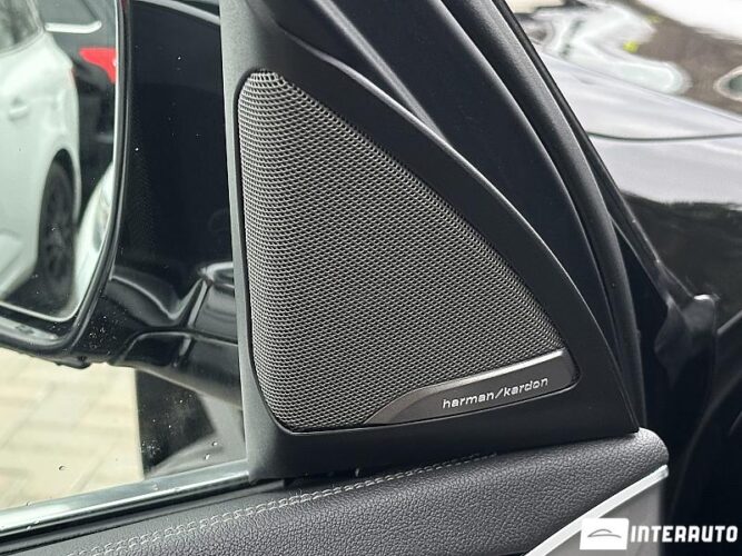 BMW X3 2.0D 56 interauto-car