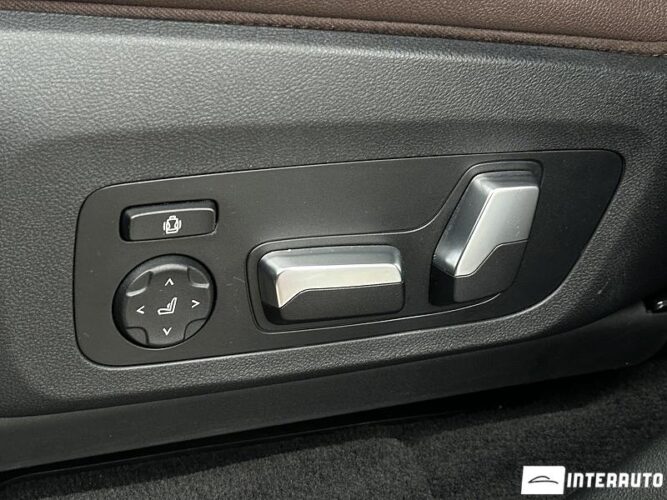 BMW X3 2.0D 55 interauto-car