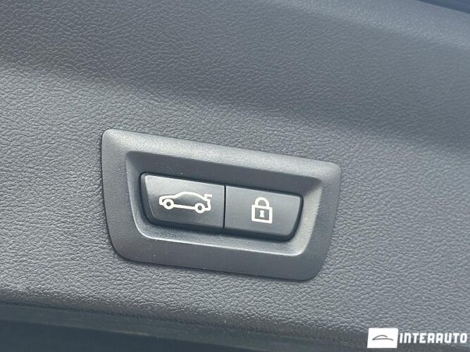 BMW X3 2.0D 63 interauto-car