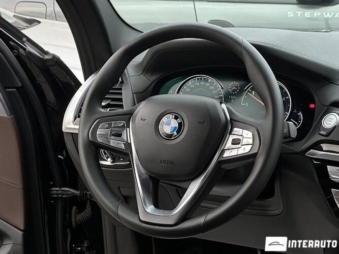 BMW X3 2.0D 44 interauto-car