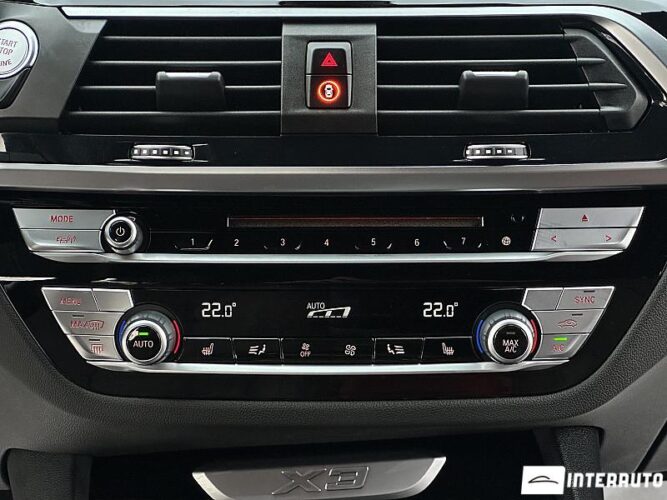 BMW X3 2.0D 49 interauto-car
